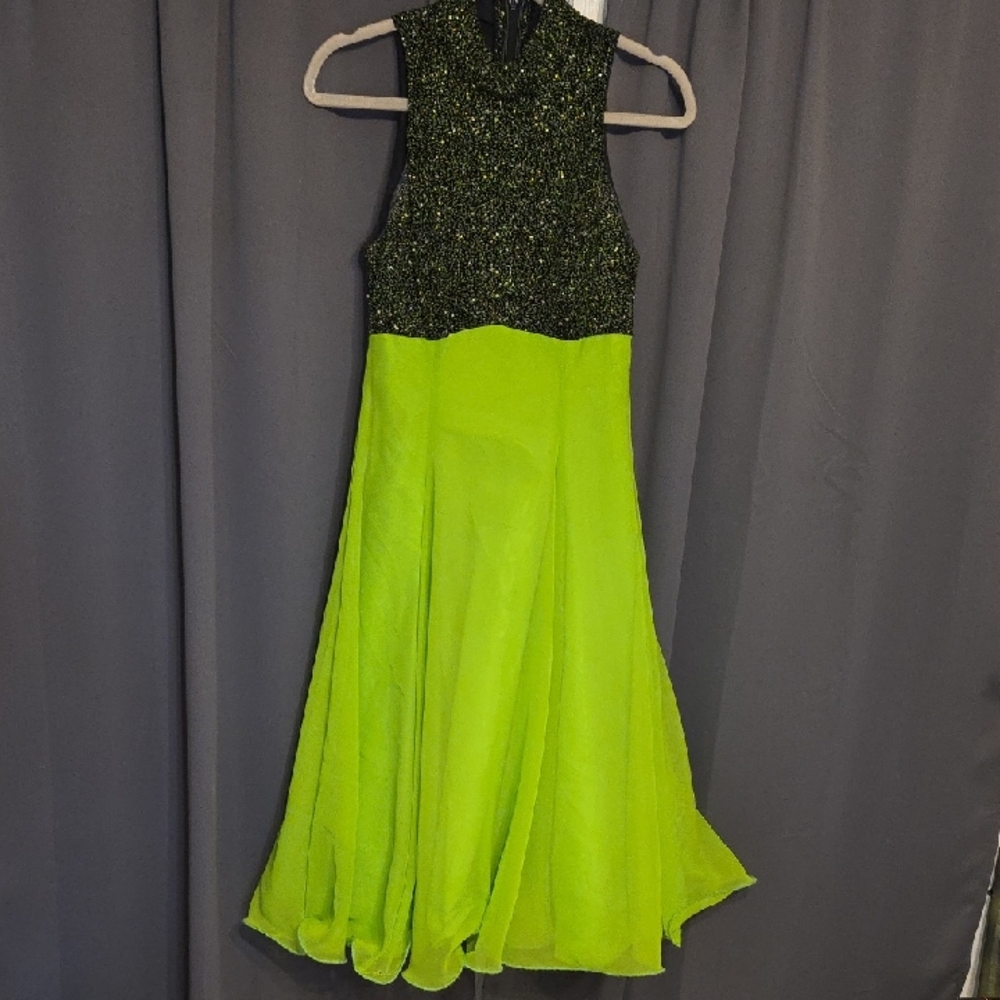 Rivar's Women's/Juniors Dress Elegant Formal Prom Party Ballroom Dancing  Sz 7/8